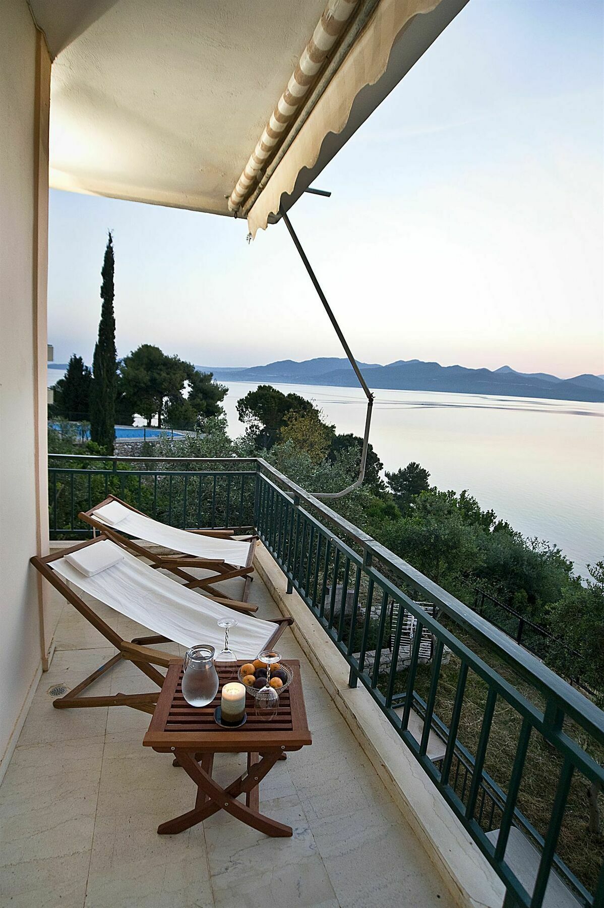 Villa Magemenou Nikiana Exterior photo
